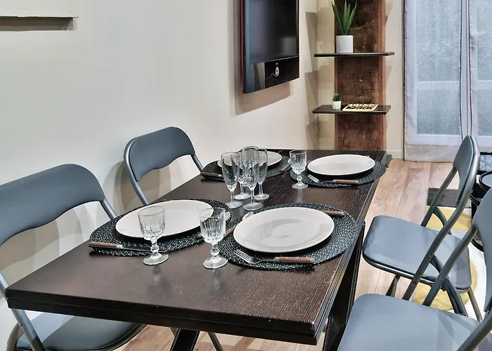 L\'Appart Chic - Terrasse - Proche Lyon & Tram